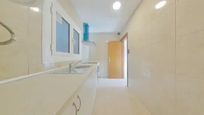 Flat in La Gavarra photo 17