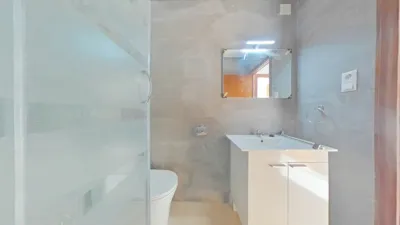 Flat in La Gavarra photo 25