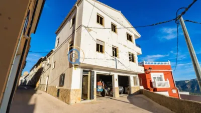 Edificio en venta en Calle de Guerreros, 19 - Vista 2