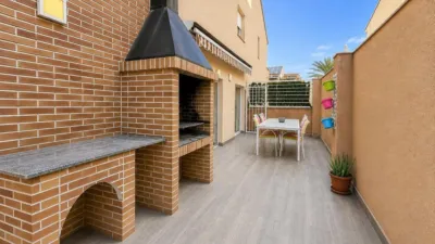 Terraced house on Calle 9 de Octubre photo 9