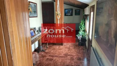 Piso en calle de la Serra de Ancares photo 8