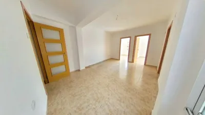 Flat in Les Tendetes photo 4