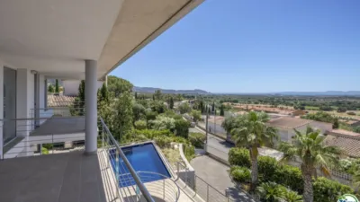 Chalet on Carrer d'Alemanya photo 17