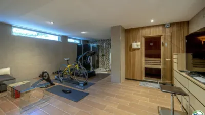 Chalet on Carrer d'Alemanya photo 35