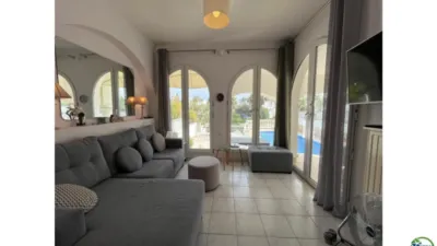Chalet on Carrer de la Noguera photo 4
