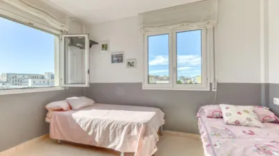 Apartment on Carrer de Pedro Calderón de la Barca photo 23
