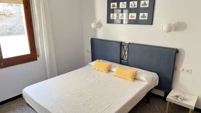 Apartment on Carrer de Milà i Fontanals photo 8