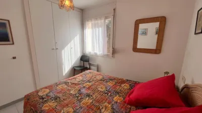 Apartment on Carles Fages Climent Street photo 20