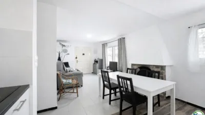 Chalet on Carrer del Montseny photo 12