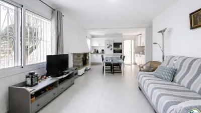 Chalet on Carrer del Montseny photo 6