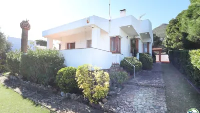 Chalet on Carrer de la Musclera photo 3