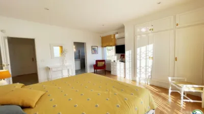 Chalet on Carrer d'Albacete photo 16