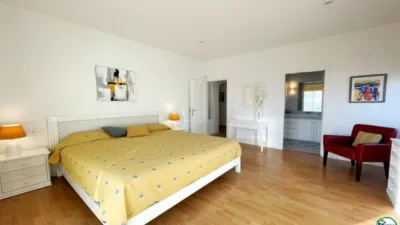 Chalet on Carrer d'Albacete photo 18