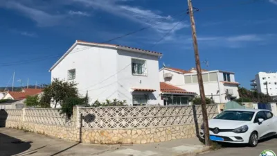Chalet on Carrer de la Punta de la Ferrera photo 2