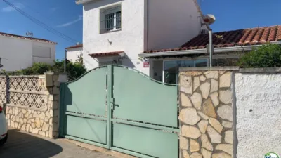 Chalet on Carrer de la Punta de la Ferrera photo 3