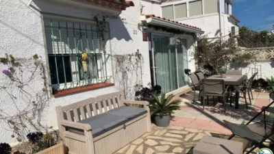 Chalet on Carrer de la Punta de la Ferrera photo 8