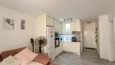 Flat on Calle Rodeo, 3 photo 4