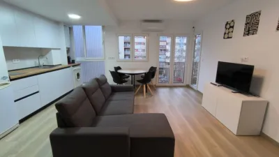 Piso en alquiler en Avinguda del General Avilés, cerca de Calle de Fórnoles, Sant Pau (Distrito Campanar. València Capital) de 1.200 €<span>/mes</span>