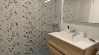 Piso en alquiler en Avinguda del General Avilés, cerca de Calle de Fórnoles, Sant Pau (Distrito Campanar. València Capital) de 1.200 €<span>/mes</span>