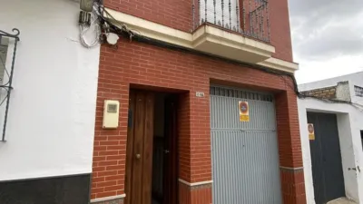 House on Santa Cecilia Street photo 3