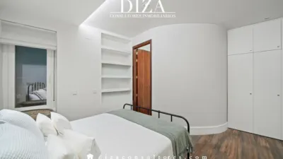 Apartment on Gravina Street photo 17