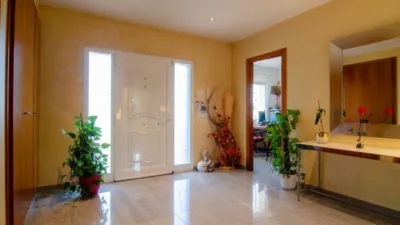 Chalet on Carrer de Juli Cèsar photo 5