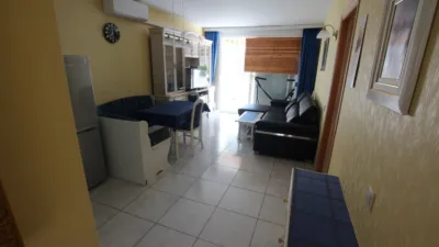 Apartment on Avenida de José Antonio Tavio, 4 photo 5