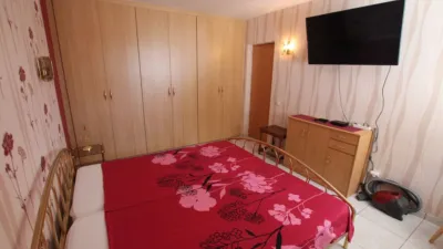 Apartment on Avenida de José Antonio Tavio, 4 photo 10