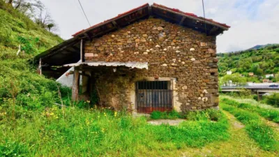 Finca rústica en venta en Calle Polígono 18,, Santa Marina-Uxo (Mieres)