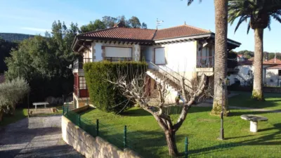 Casa – Arnuero - Más