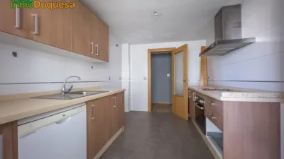 Piso en venta en Calle Ceuta, 2, Zona de San Cayetano-Avenida Cristóbal Colón (Churriana de La Vega) de 205.000 €