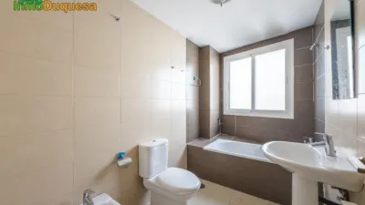 Piso en venta en Calle Ceuta, 2, Zona de San Cayetano-Avenida Cristóbal Colón (Churriana de La Vega) de 205.000 €