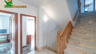 Semi-detached house in the Centre photo 29