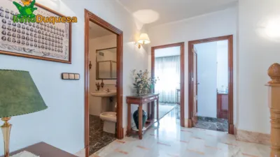 Semi-detached house in the Centre photo 32