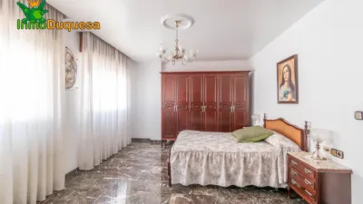 Semi-detached house in the Centre photo 34