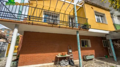 Casa pareada en venta en Calle Andrés Segovia, 33, cerca de Calle Agustín Lara, Zaidín-Vergeles (Distrito Zaidín. Granada Capital) de 595.000 €