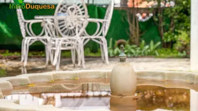 Casa pareada en venta en Calle Andrés Segovia, 33, cerca de Calle Agustín Lara, Zaidín-Vergeles (Distrito Zaidín. Granada Capital) de 595.000 €