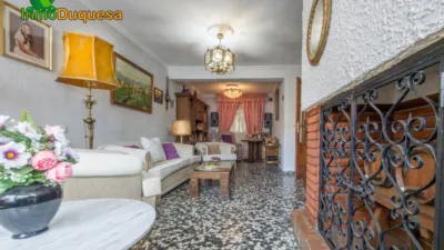 Casa pareada en venta en Calle Andrés Segovia, 33, cerca de Calle Agustín Lara, Zaidín-Vergeles (Distrito Zaidín. Granada Capital) de 595.000 €