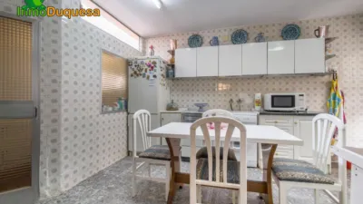 Casa pareada en venta en Calle Andrés Segovia, 33, cerca de Calle Agustín Lara, Zaidín-Vergeles (Distrito Zaidín. Granada Capital) de 595.000 €