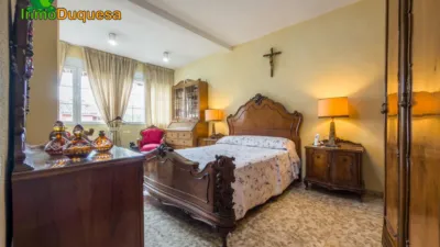 Casa pareada en venta en Calle Andrés Segovia, 33, cerca de Calle Agustín Lara, Zaidín-Vergeles (Distrito Zaidín. Granada Capital) de 595.000 €