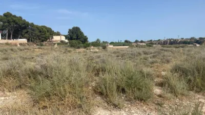 Terreno en venta en Carrer Vicente Blasco Ibáñez, 21 - Más