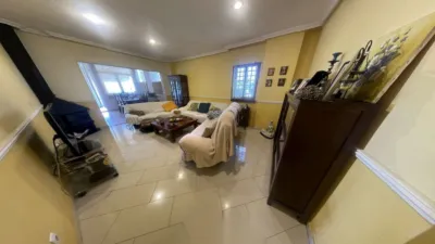 Apartment on Calle del Pintor Fernando Soria photo 3