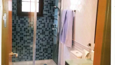 Chalet en venta en Calle Italia, cerca de Calle de Irlanda, Las Salinas (Distrito Núcleo Urbano. Roquetas de Mar) de 660.000 €