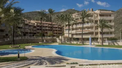 Apartment on Carrer Rafael Alberti photo 2