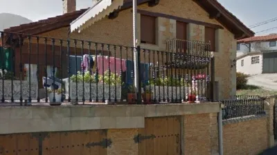 House in Lezana de Mena photo 2