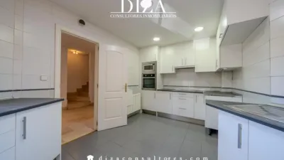 Chalet en alquiler en Avenida de la Victoria, cerca de Calle de Gerda Taro - Imagen 12