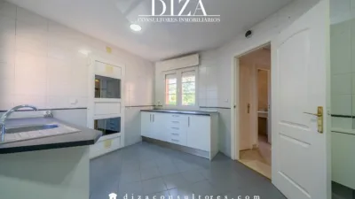 Chalet en alquiler en Avenida de la Victoria, cerca de Calle de Gerda Taro - Imagen 16