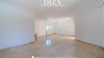 Chalet en alquiler en Avenida de la Victoria, cerca de Calle de Gerda Taro - Imagen 9