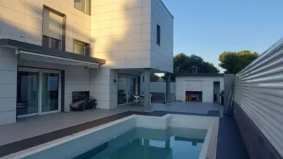 Chalet en alquiler en El Vedat-Santa Apol·Lònia, El Vedat-Santa Apol·lònia (Torrent) de 3.500 €<span>/mes</span>