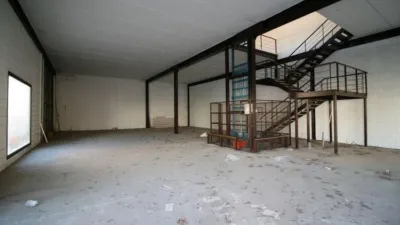 Nave industrial en alquiler en Calle Zagra, 11, Albolote de 2.000 €<span>/mes</span>